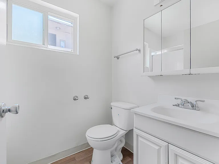 Osage Apartments — Photo 15