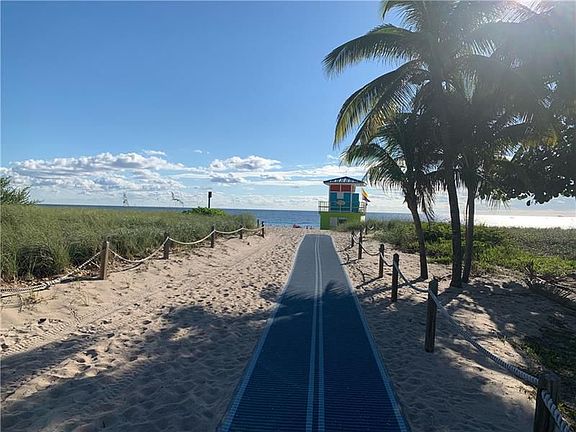 3rd image of 301 S Ocean Blvd