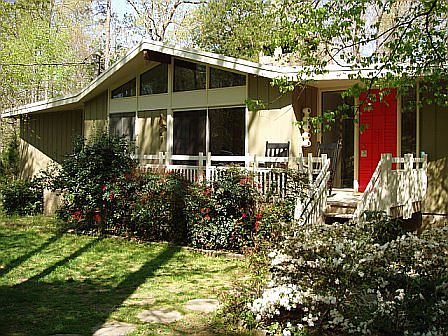 2nd image of 126 Chateau Rd