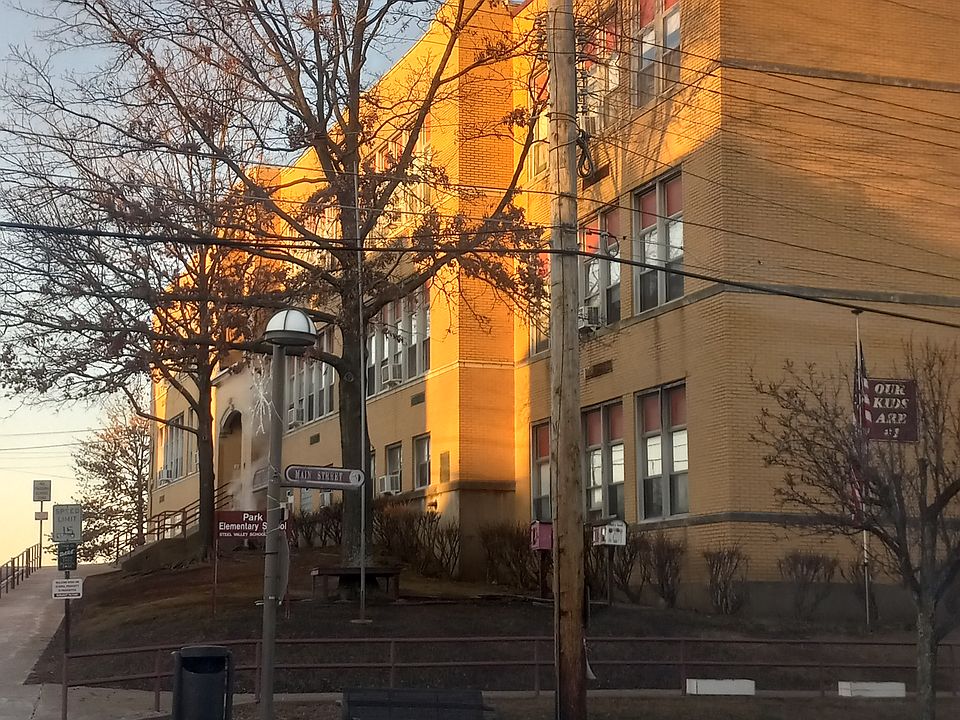 Nearby Park Elementary school