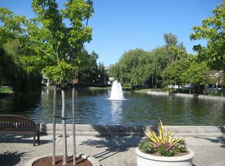 141 Marina Lakes Dr, Richmond, CA 94804