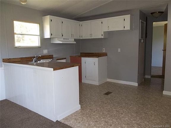 2nd image of 148 Thornwood Ln