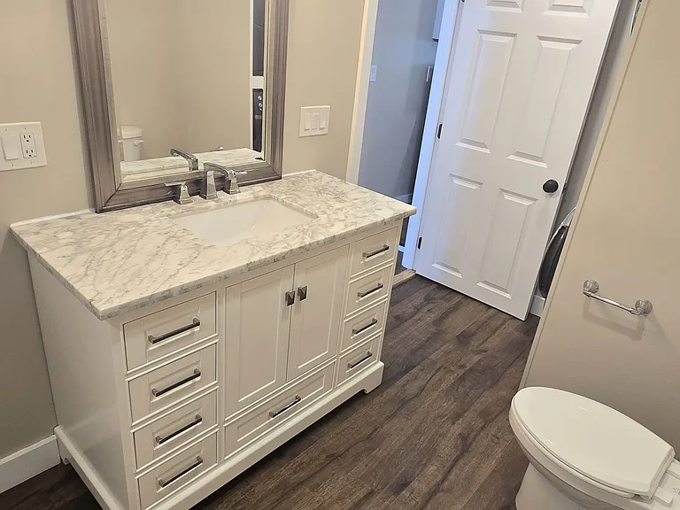 15-17 Central St #4 — Photo 9
