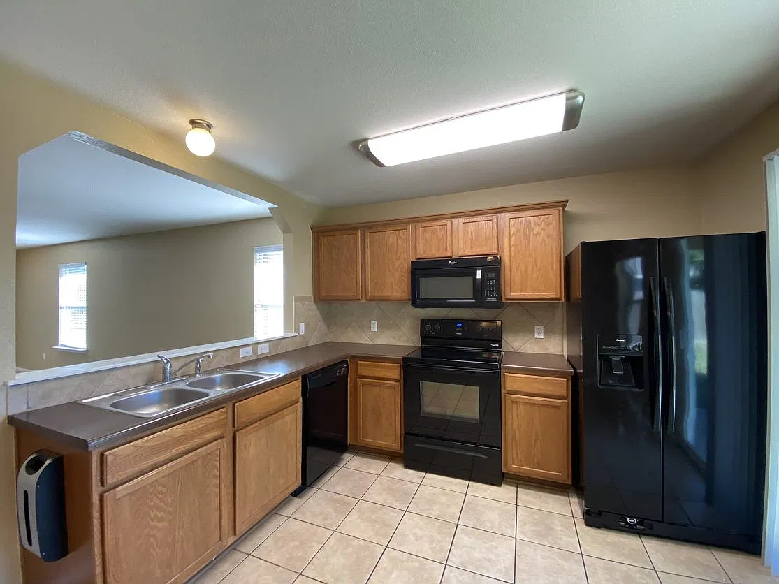 622 Sugar Brook Dr — Photo 3