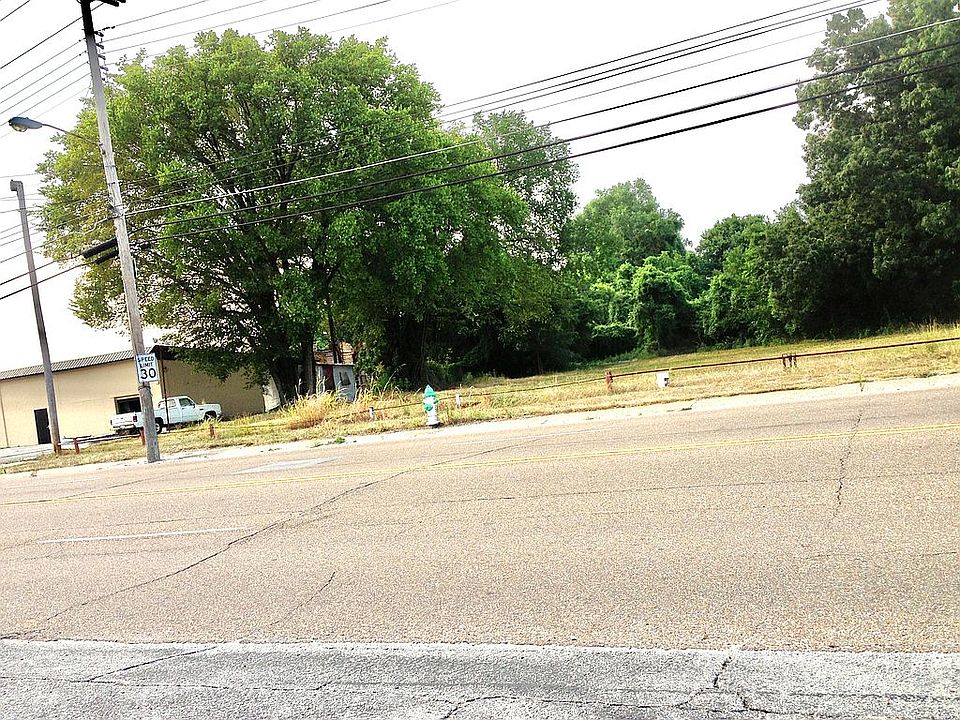 1st image of 403 Airways Blvd