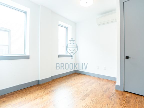 4th image of 1016 Carroll St #2L