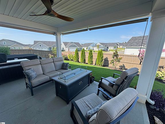 2nd image of 1324 Coffeetree Dr
