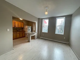 Rented by URBAN UTOPIA REALTY LLC