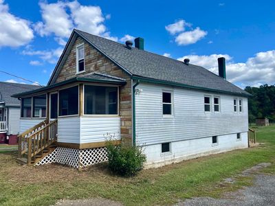 597 E Side Hwy, Waynesboro, VA, 22980
