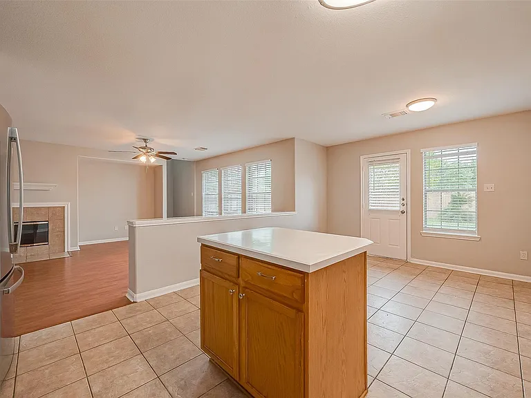 9234 Windswept Grove Dr — Photo 20