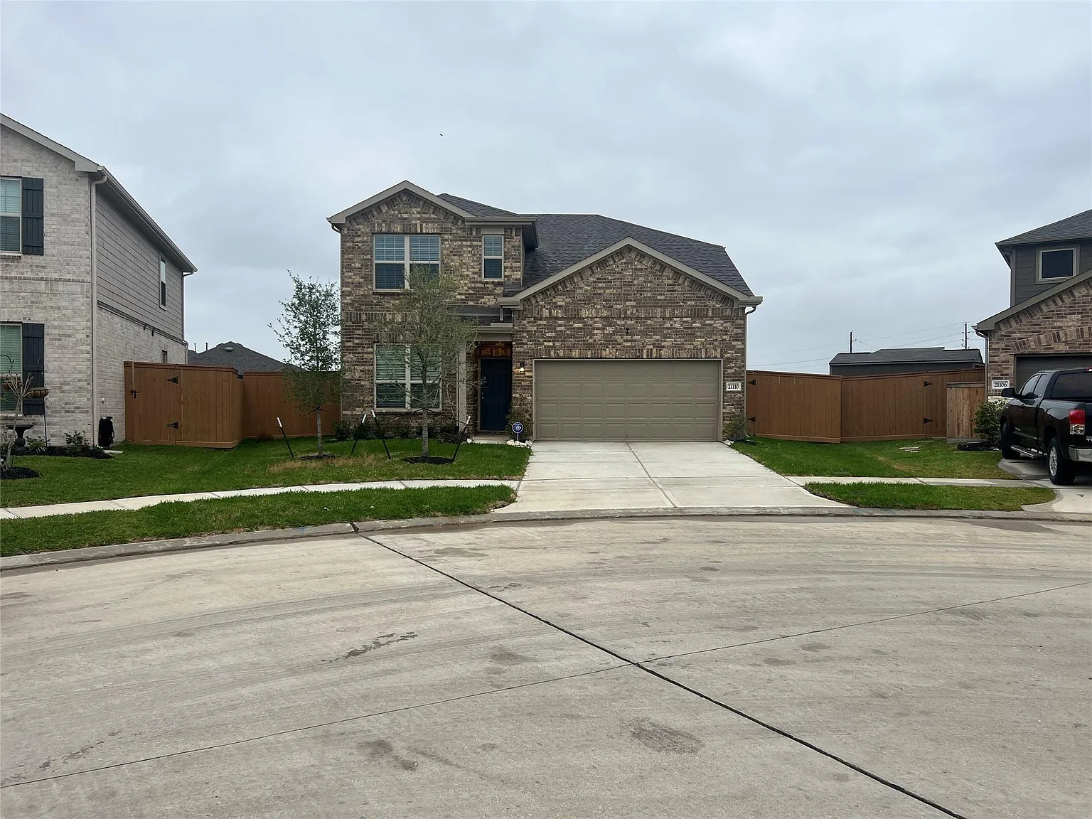 4 bed, 2.5 bath, 2347 sqft, $2,850 — Photo 2