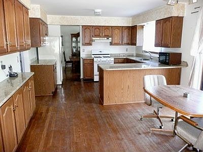 Large Breakfast Area Oak Floors 13 x 10