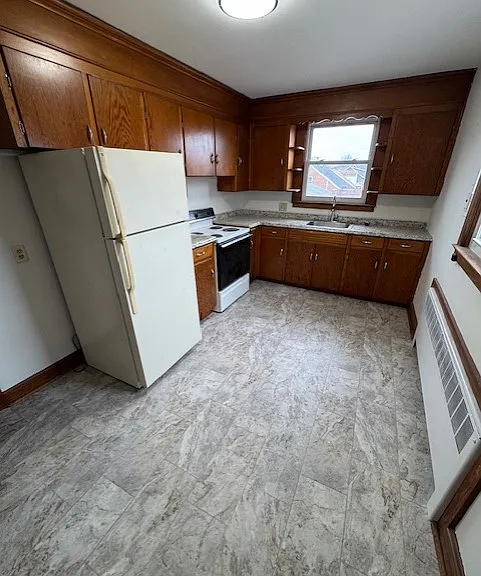 232 Bryan Pl #3 — Photo 10