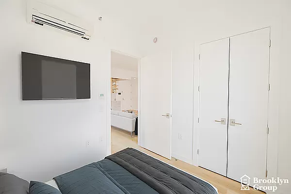 1889 Atlantic Ave #7D — Photo 4