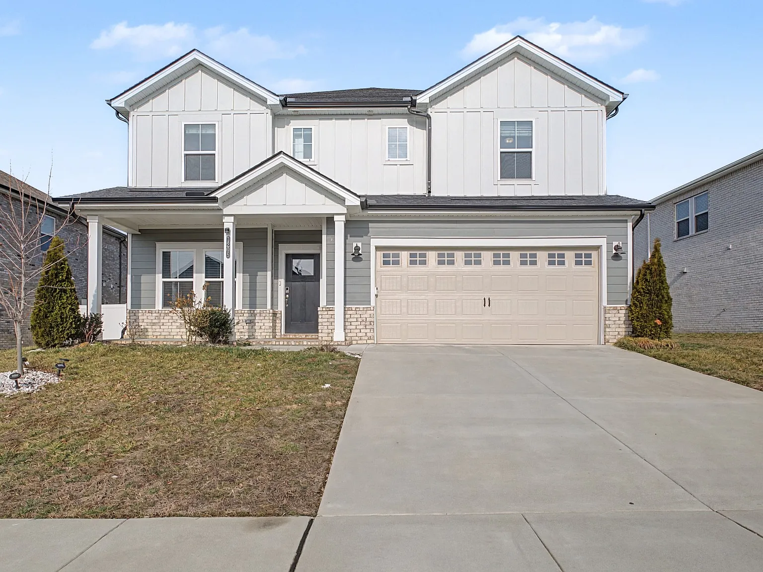 5 bed, 3008 sqft, $3,200 — Photo 1