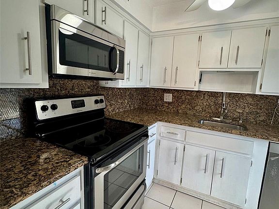 2nd image of 777 SE 2nd Avenue #105
