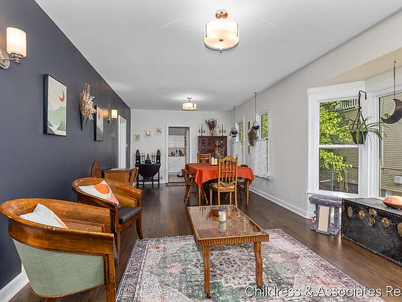 4th image of 1108 Widdicomb Ave NW