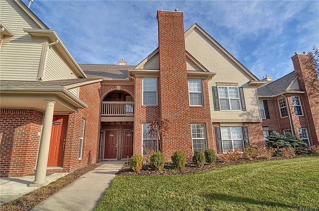 1st image of 28042 Carlton Way Dr #1