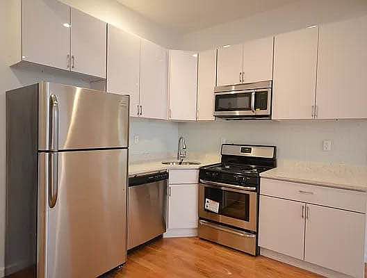 4th image of 469 Central Ave APT 1