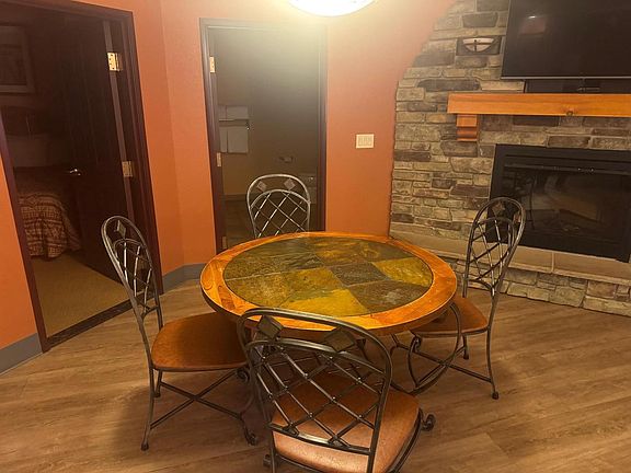 5th image of 2411 RIVER Road #2323