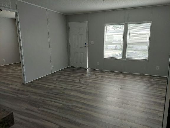 4th image of 9708D Linda Pl #299