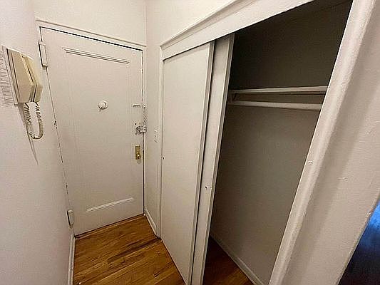 4th image of 414 E 81st St #B