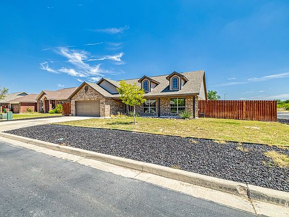 4th image of 1902 Chesney Ln