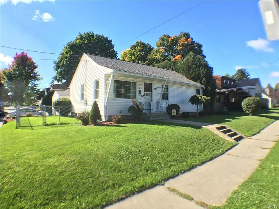 1st image of 81 W Main St