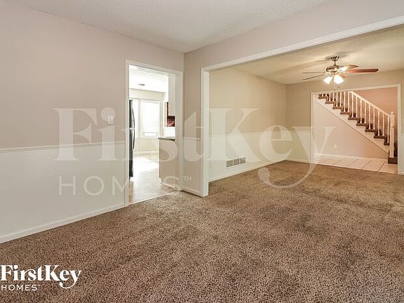 3rd image of 11812 Harrison Dr