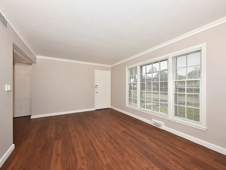 4065 N Sherman Blvd #1 — Photo 8