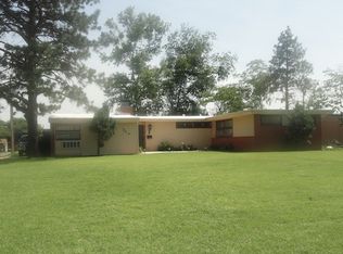 1604 W 1st St, Elk City, OK 73644