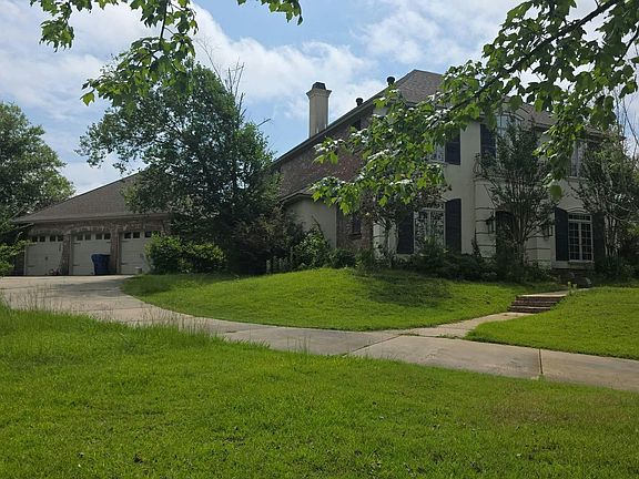 3rd image of 112 Laurel Cir