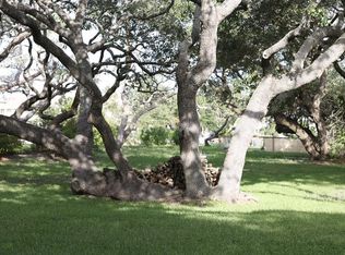 9 Bahama St, Rockport, TX 78382