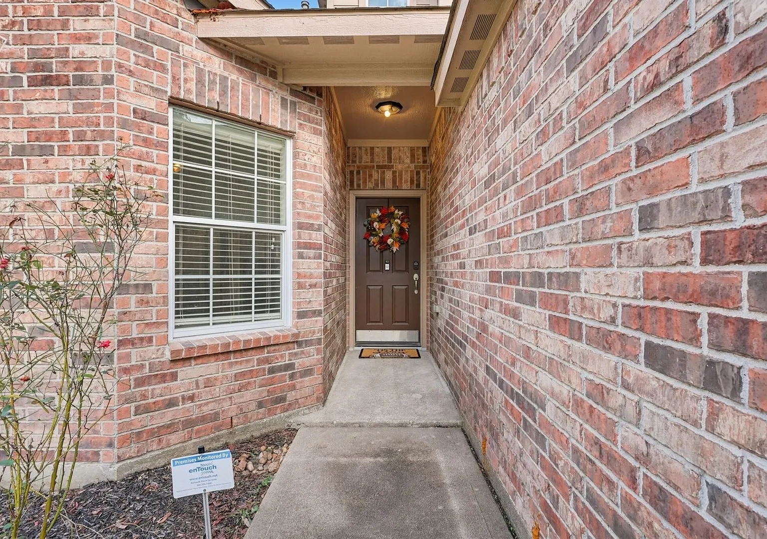 Spacious 4BR House in Rosharon — Photo 3