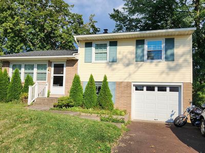 111 Maplewood Dr, Douglassville, PA, 19518