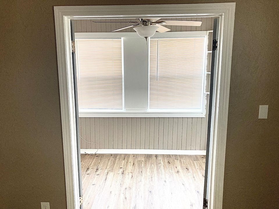 Dining/Office/Florida Room