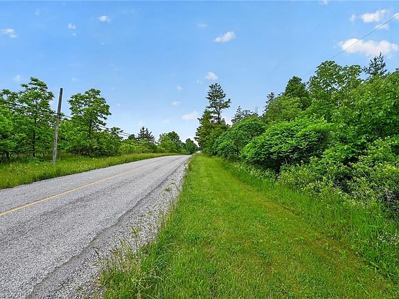 3rd image of 581 Townline Rd W