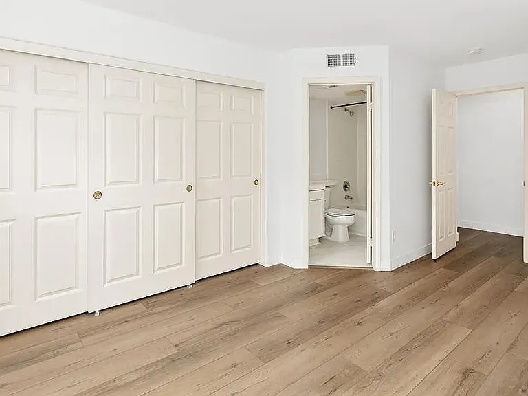 2738 Carriagedale Row — Photo 22