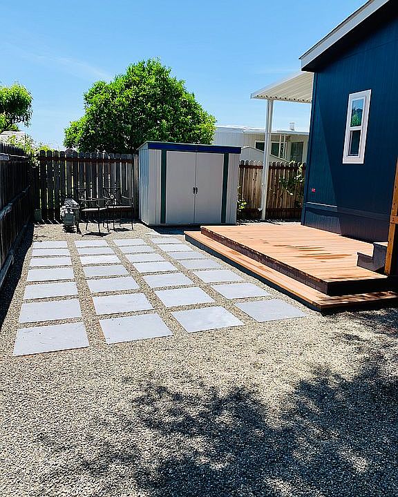 2nd image of 146 Gamay Cir