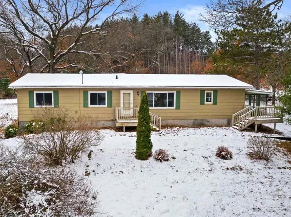 W13885 Cypress Ave, Coloma, WI 54930