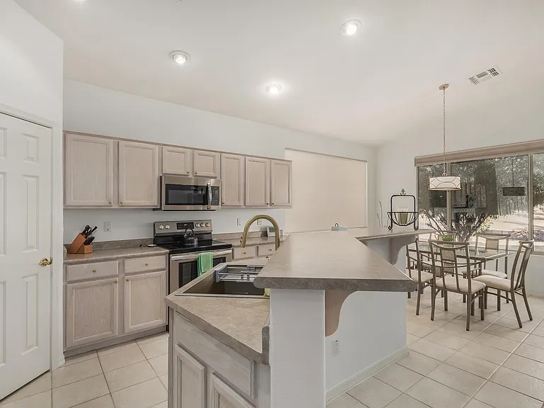 6497 S Ginty Dr — Photo 7