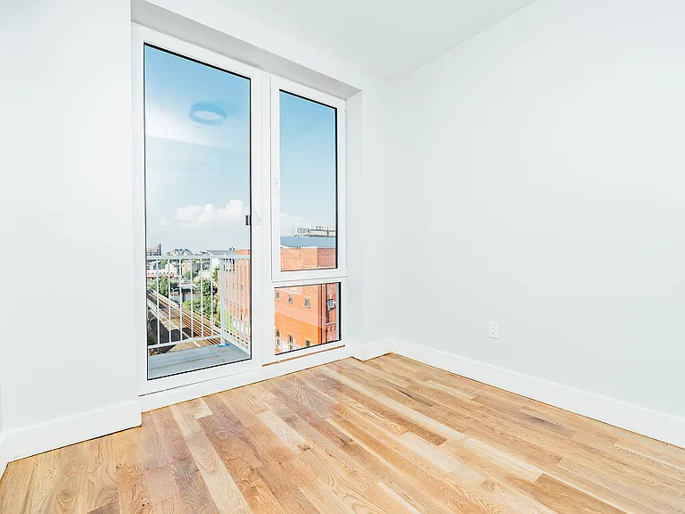 916 Bergen St #3A — Photo 17