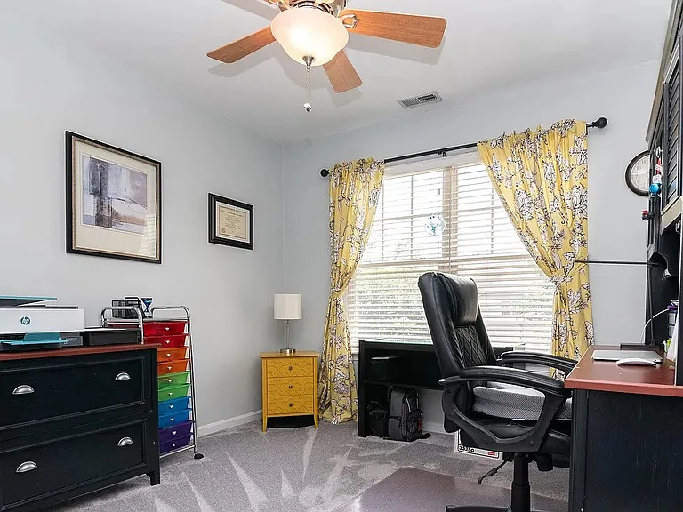 129 Lady Bug Dr — Photo 10