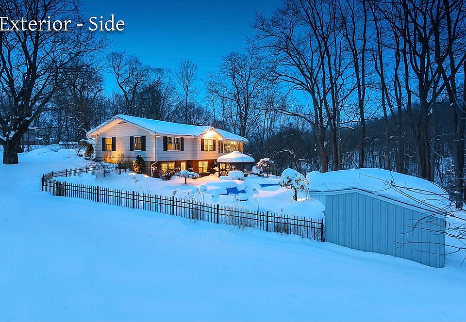 1st image of 11 Pleasantview Dr