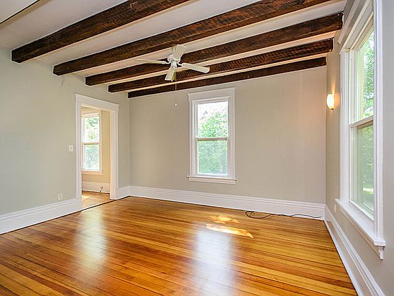 5th image of 1512 Greenwood St