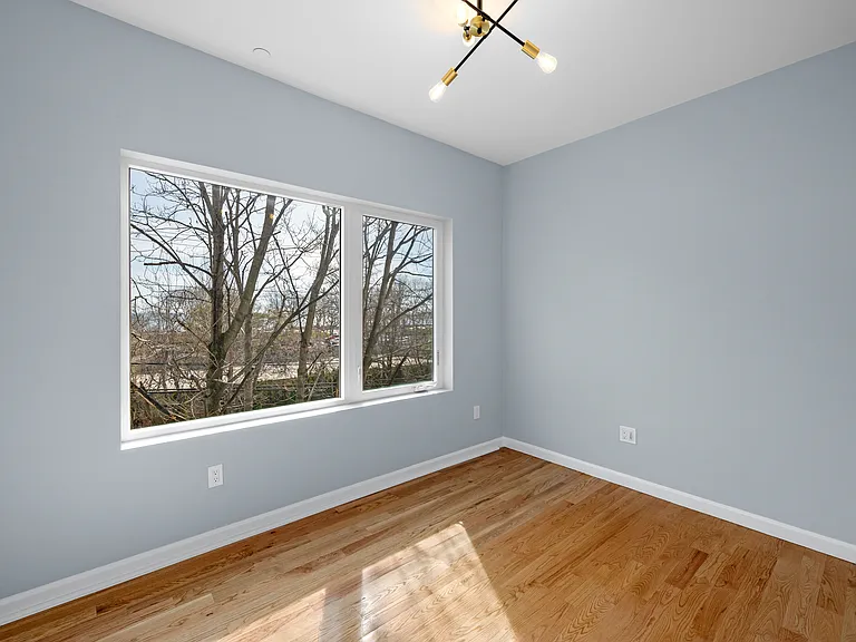 172 Kimball Ave #2 — Photo 11