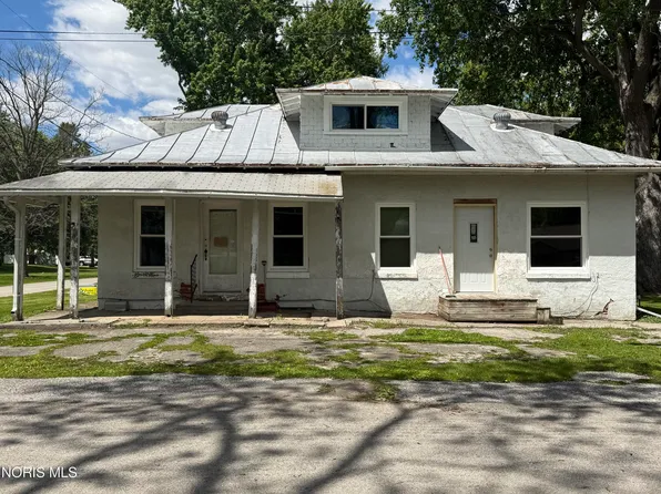 22585 2nd St, Defiance, OH 43512