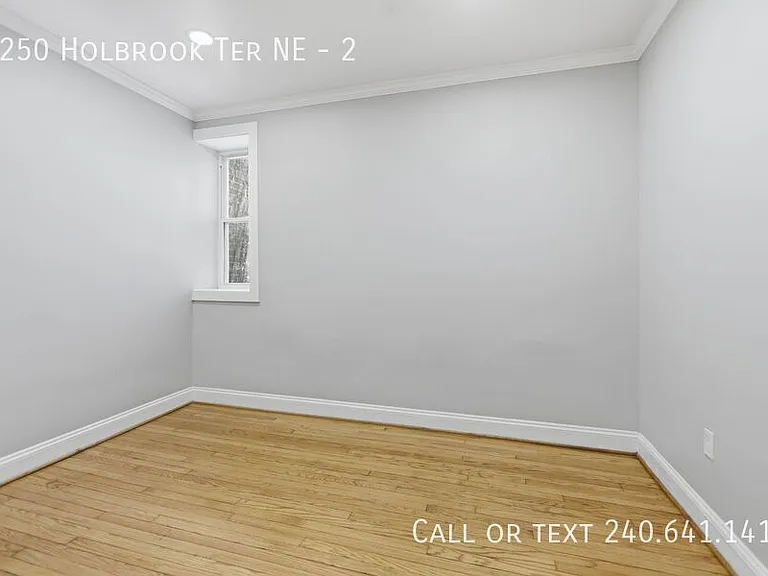 1250 Holbrook Ter NE #2 — Photo 12