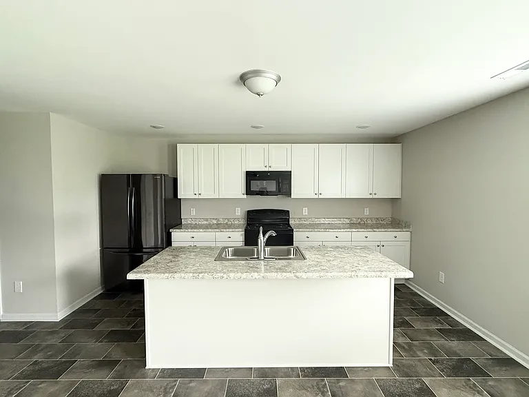 3716 Stone St — Photo 4