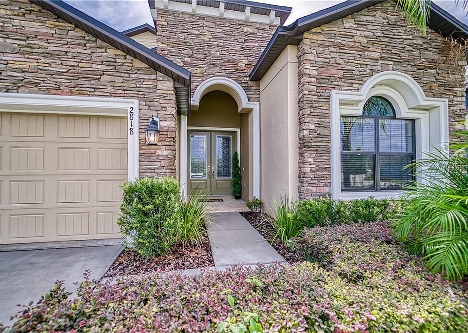 1st image of 2818 Colewood Ln